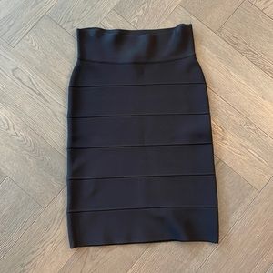 BCBG Max Azria bandage skirt. Size S